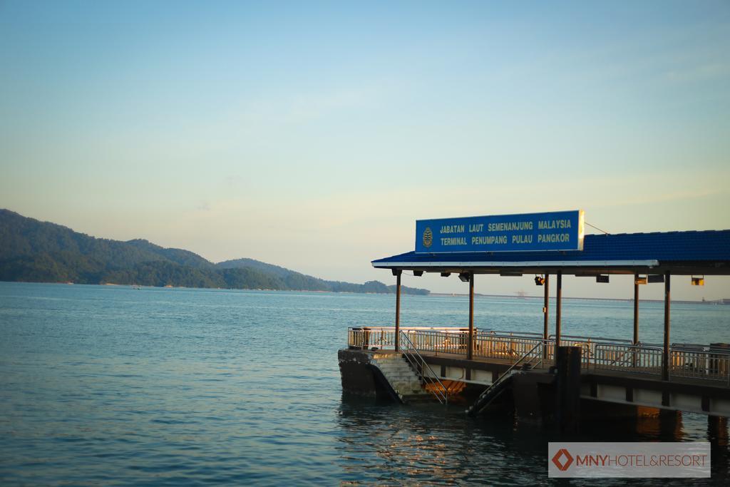 Mny Hotel & Resort Kampung Teluk Nipah Extérieur photo