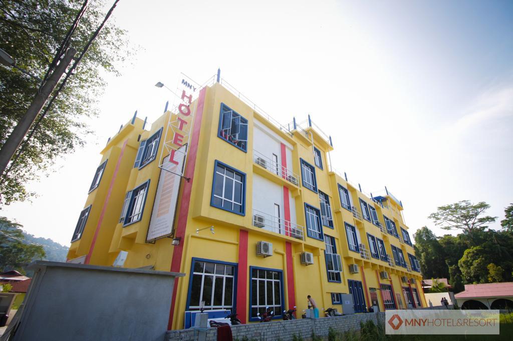 Mny Hotel & Resort Kampung Teluk Nipah Extérieur photo