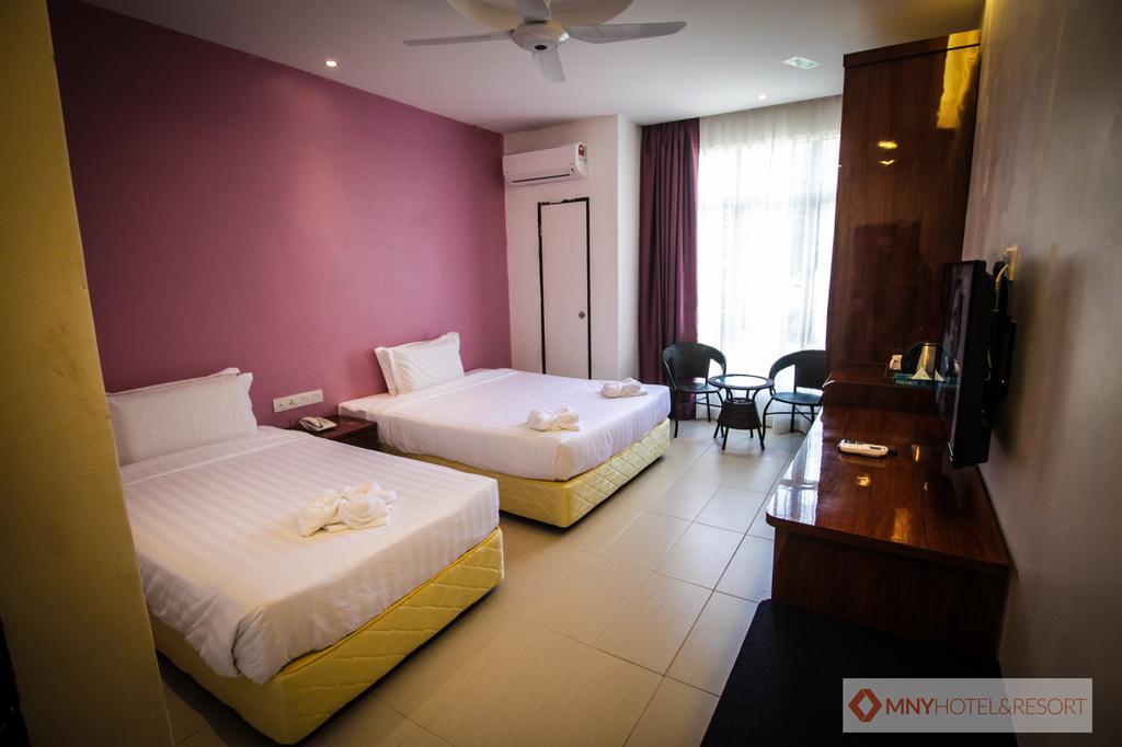Mny Hotel & Resort Kampung Teluk Nipah Extérieur photo